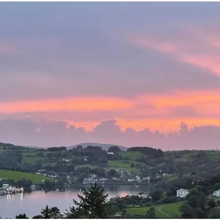 Mews Situated In The Picturesque Village Of Vakantiehuis