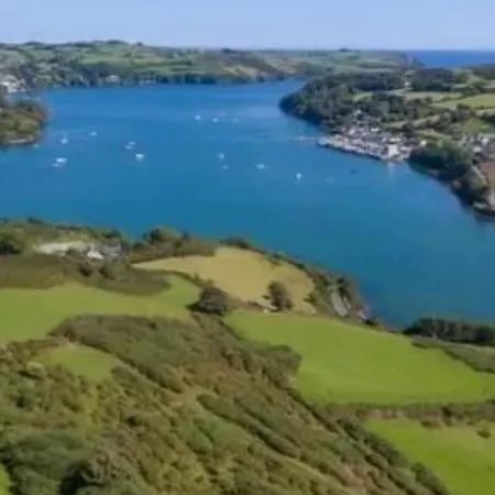 Vakantiehuis Mews Situated In The Picturesque Village Of