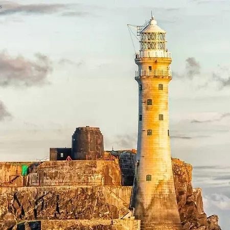 Mews Situated In The Picturesque Village Of Vakantiehuis Glandore