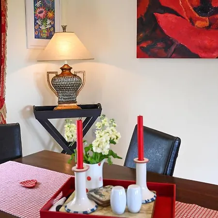 Vakantiehuis Mews Situated In The Picturesque Village Of Glandore