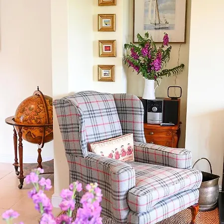 Mews Situated In The Picturesque Village Of