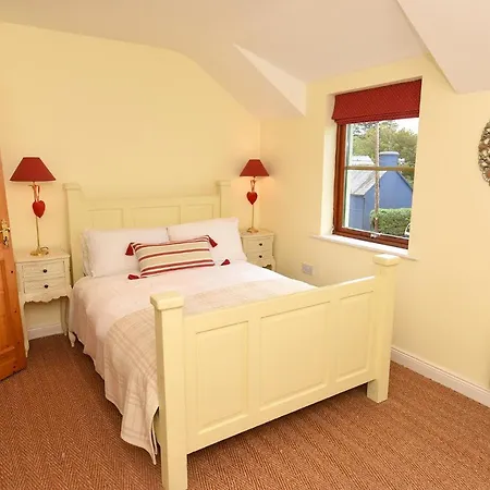 Mews Situated In The Picturesque Village Of Glandore